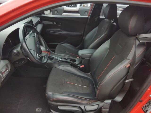 2019 Hyundai Veloster in Greenville, SC 29607 - 18139043 24