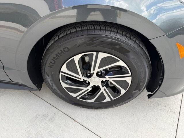 2021 Hyundai Sonata in Knoxville, TN 37920 - 18139045 26