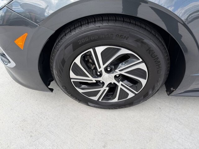 2021 Hyundai Sonata in Knoxville, TN 37920 - 18139045 27