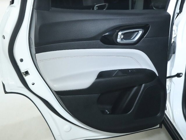 2023 Jeep Compass in Bedford, OH 44146 - 18139046 13