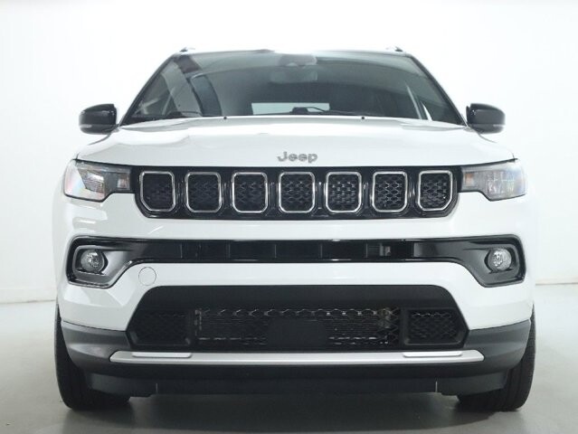 2023 Jeep Compass in Bedford, OH 44146 - 18139046 5