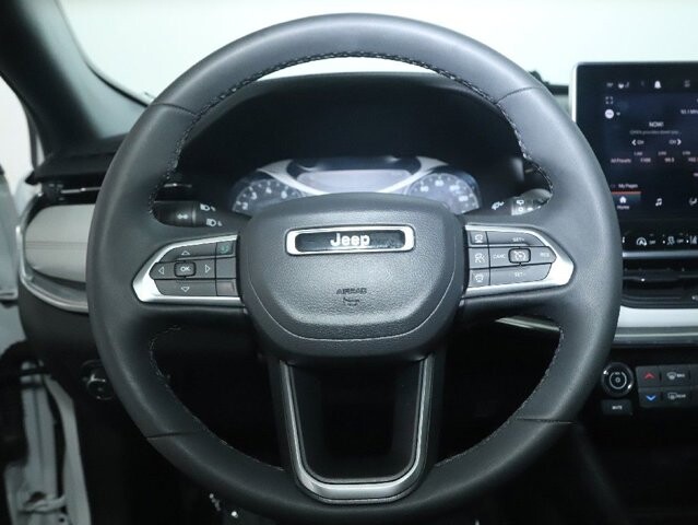2023 Jeep Compass in Bedford, OH 44146 - 18139046 21