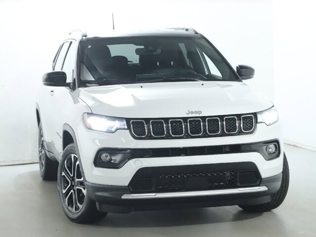 2023 Jeep Compass in Bedford, OH 44146 - 18139046 2