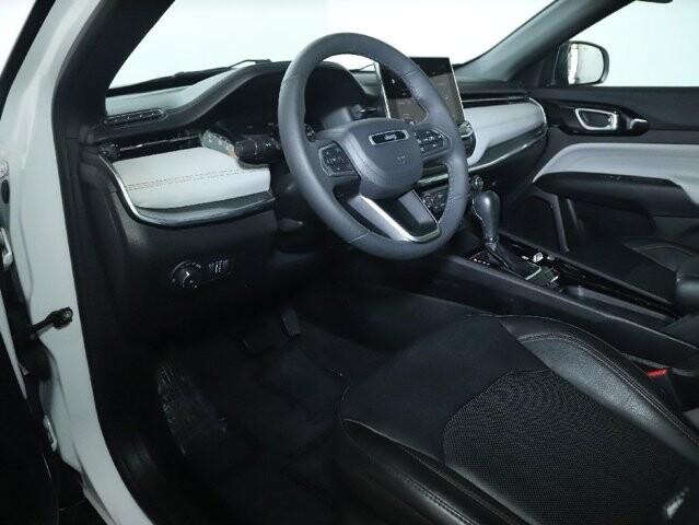 2023 Jeep Compass in Bedford, OH 44146 - 18139046 17