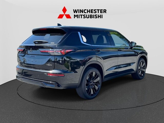 2026 Mitsubishi Outlander in Winchester, VA 22602 - 18139059 2