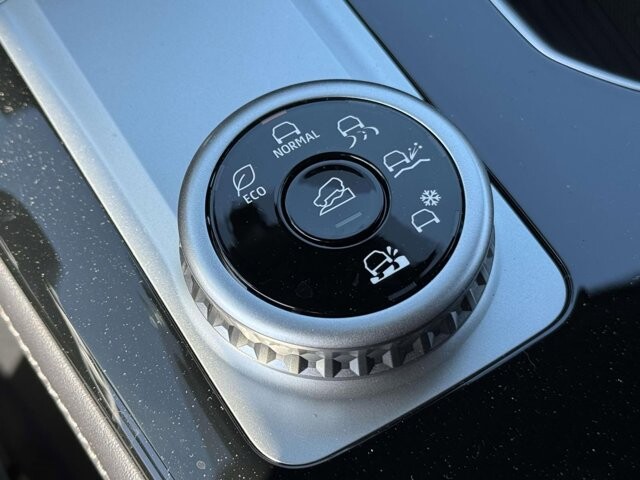 2026 Mitsubishi Outlander in Winchester, VA 22602 - 18139059 16