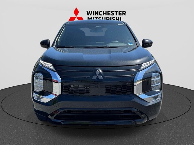 2026 Mitsubishi Outlander in Winchester, VA 22602 - 18139059 6