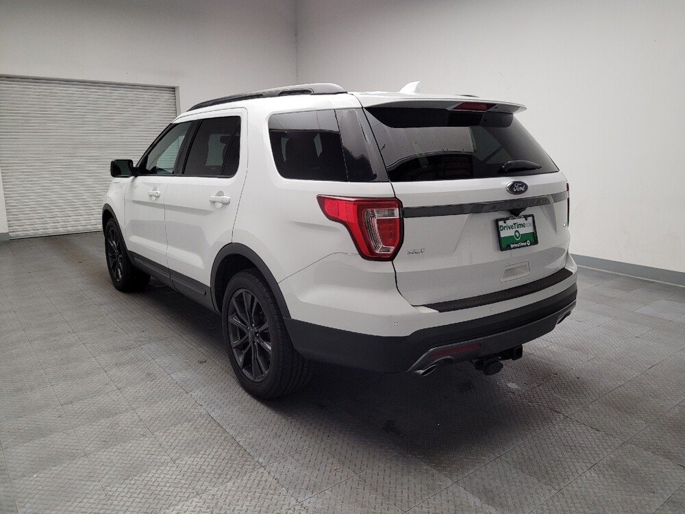 2017 Ford Explorer in El Cajon, CA 92020 - 18139071 5