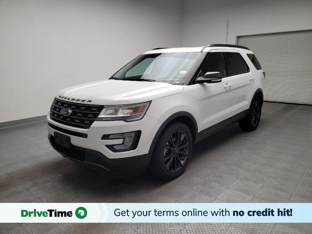 2017 Ford Explorer in El Cajon, CA 92020 - 18139071