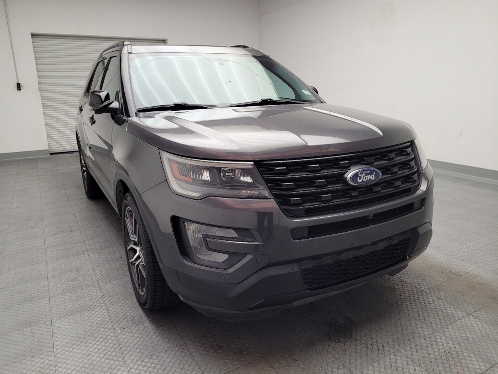 2017 Ford Explorer in Fresno, CA 93726 - 18139080 14