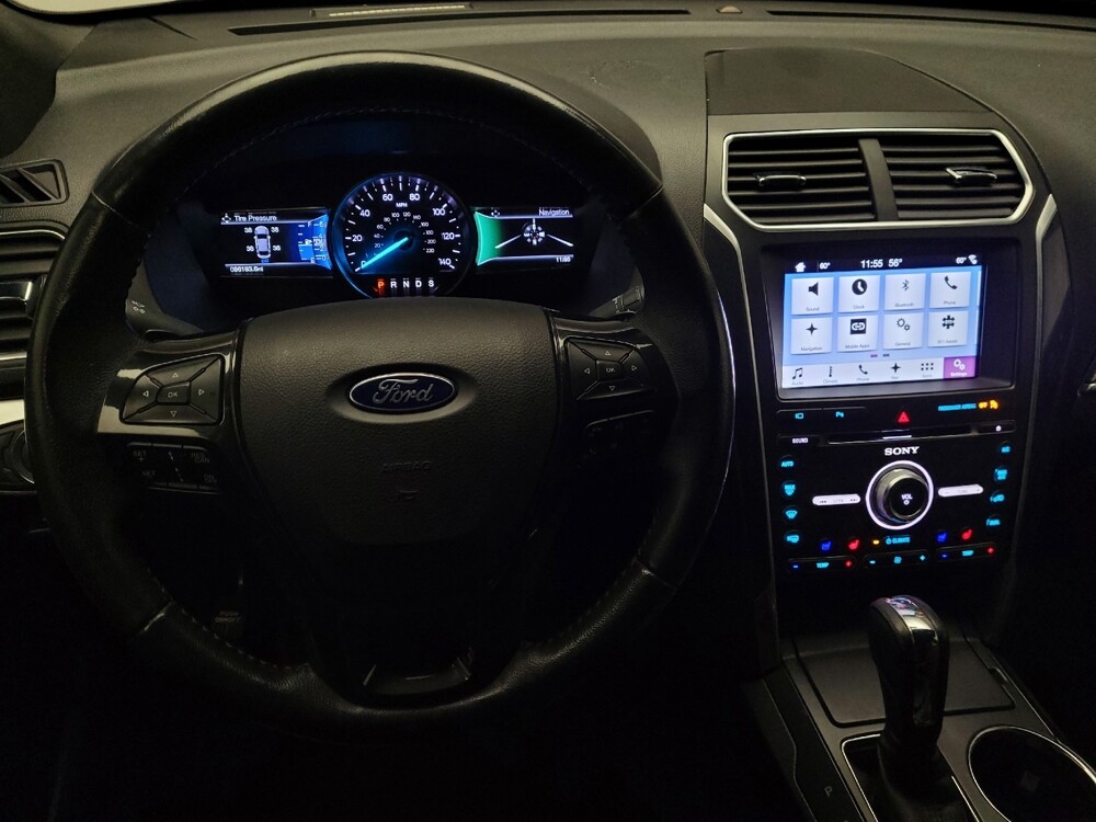 2017 Ford Explorer in Fresno, CA 93726 - 18139080 22