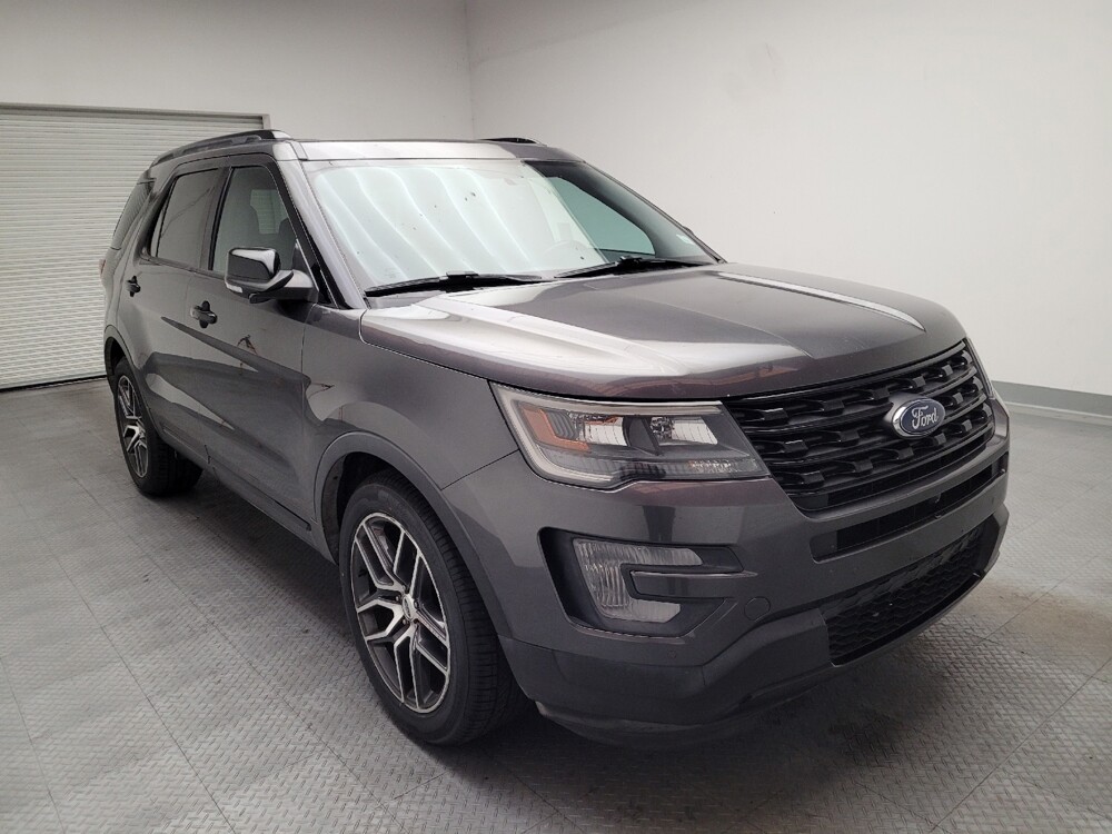 2017 Ford Explorer in Fresno, CA 93726 - 18139080 13