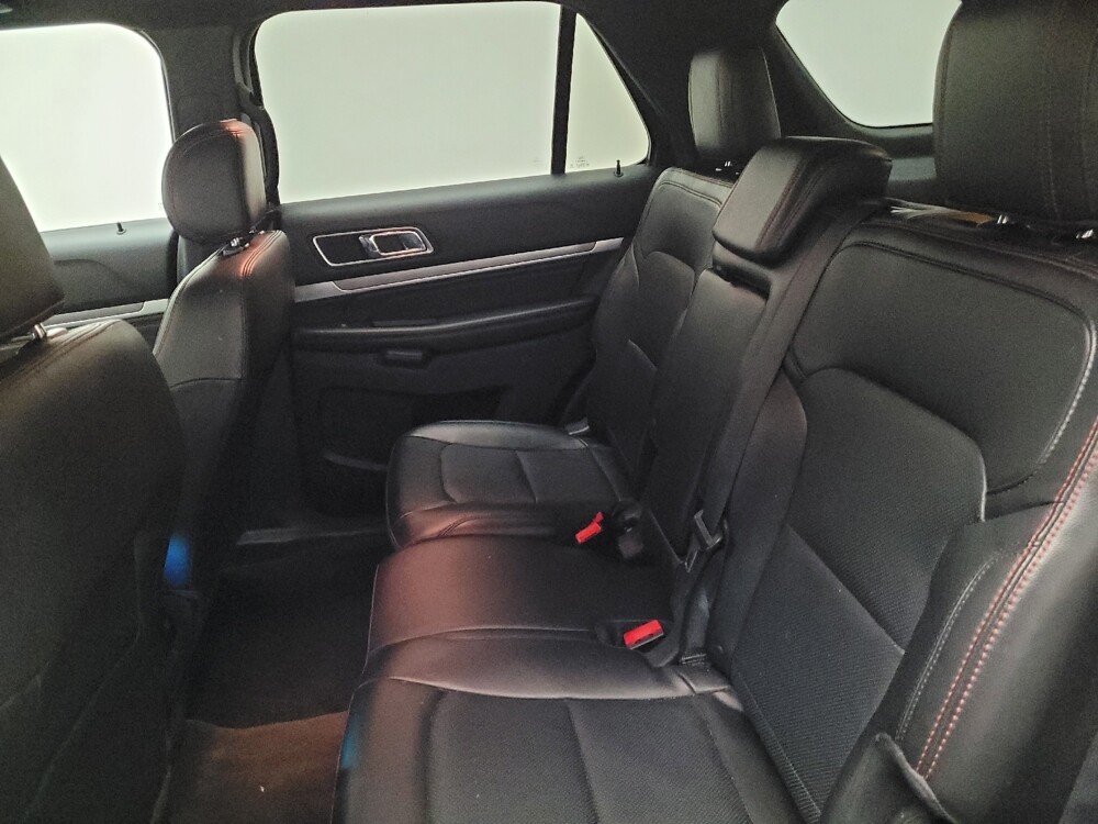 2017 Ford Explorer in Fresno, CA 93726 - 18139080 18