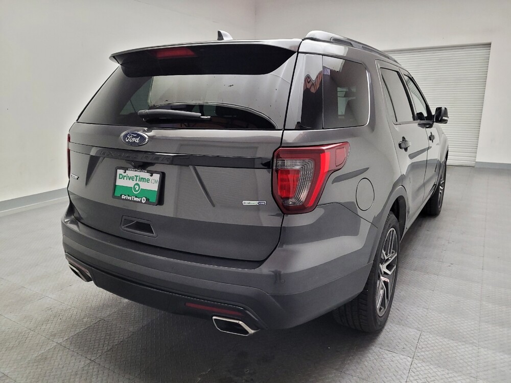 2017 Ford Explorer in Fresno, CA 93726 - 18139080 7
