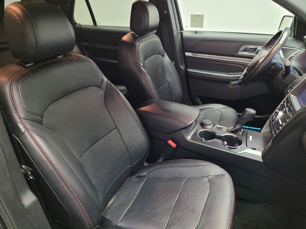2017 Ford Explorer in Fresno, CA 93726 - 18139080 21