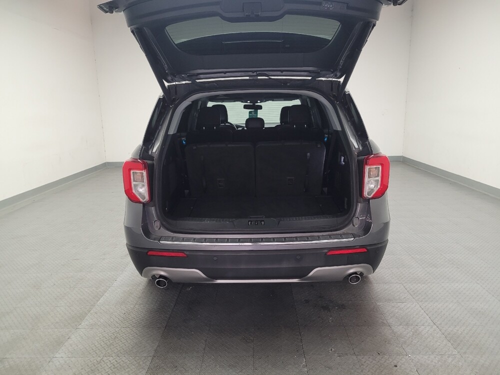2022 Ford Explorer in Fresno, CA 93726 - 18139081 29
