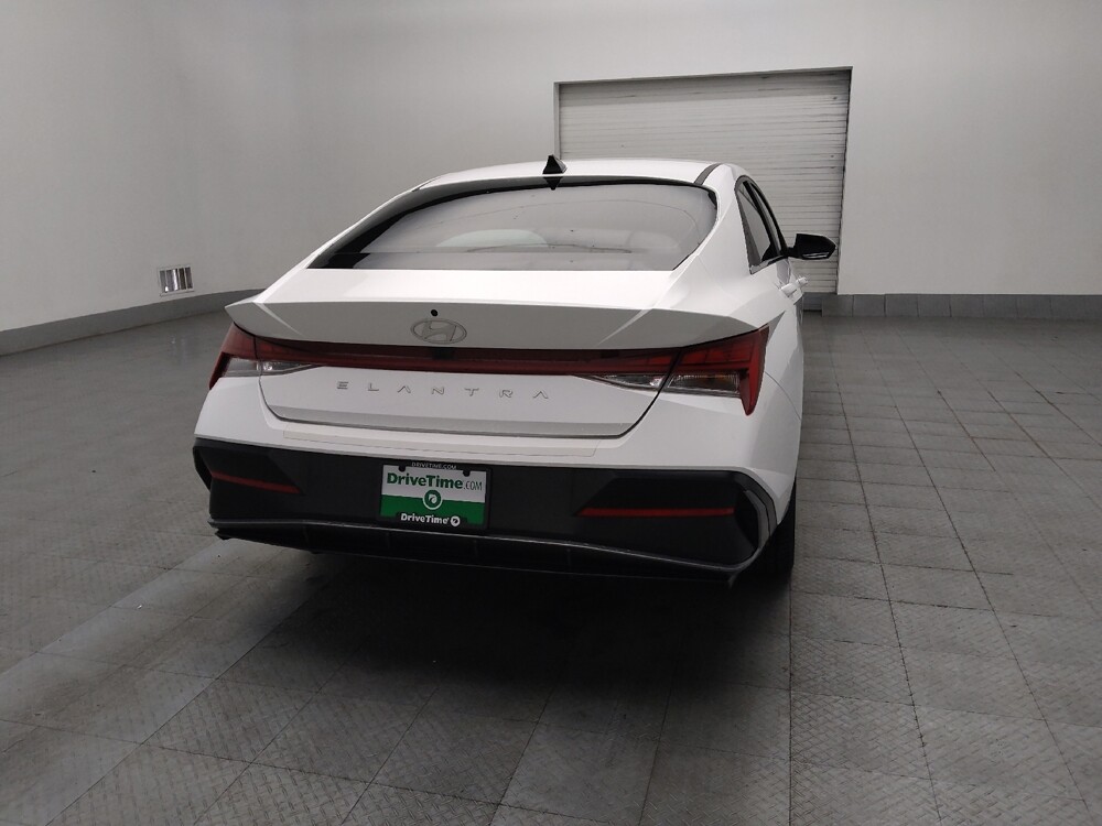 2024 Hyundai Elantra in Conyers, GA 30094 - 18139088 7