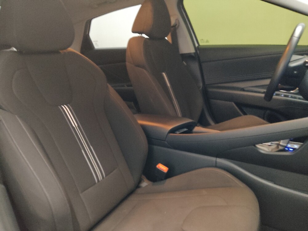 2024 Hyundai Elantra in Conyers, GA 30094 - 18139088 21