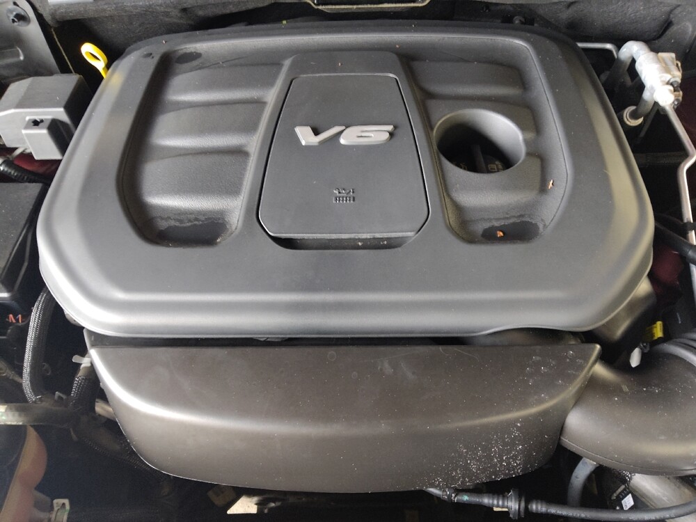 2016 Jeep Grand Cherokee in Macon, GA 31210 - 18139090 30