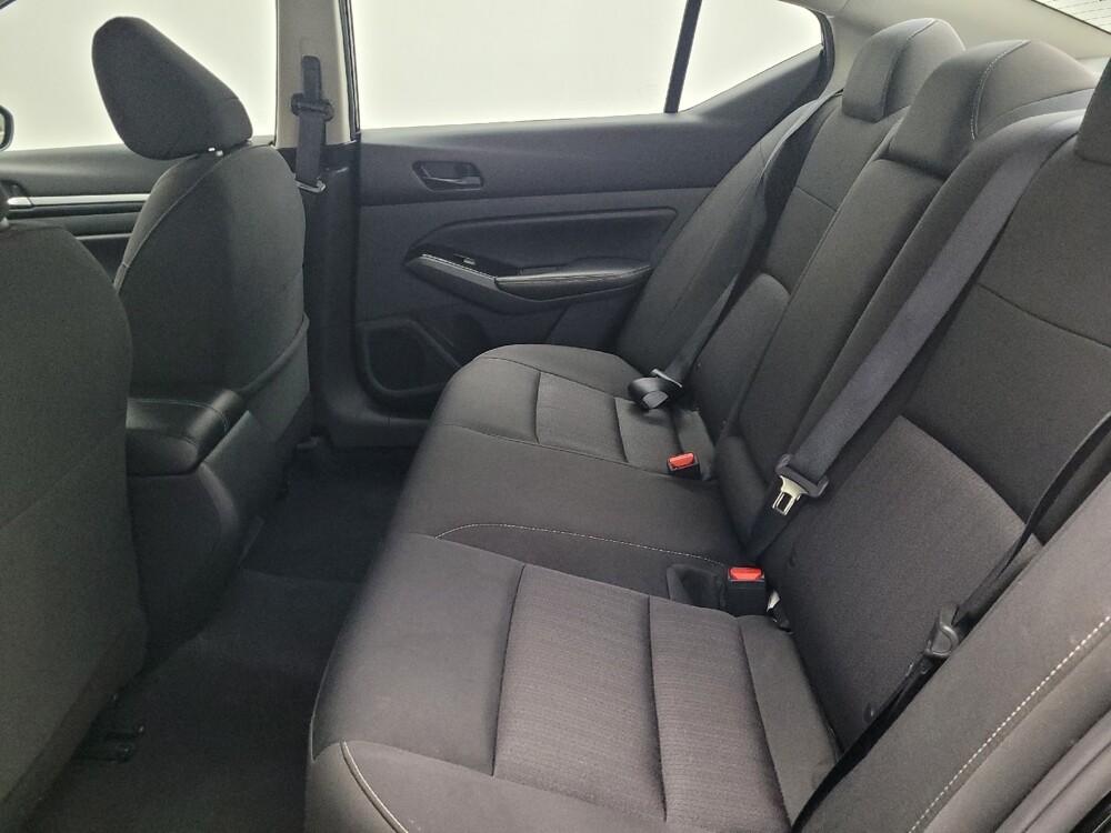 2023 Nissan Altima in Orlando, FL 32808 - 18139113 18