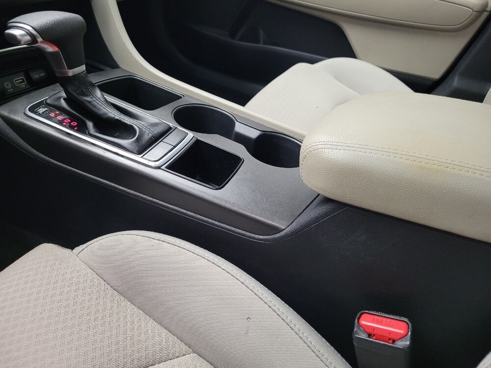 2018 Kia Optima in Memphis, TN 38115 - 18139138 26