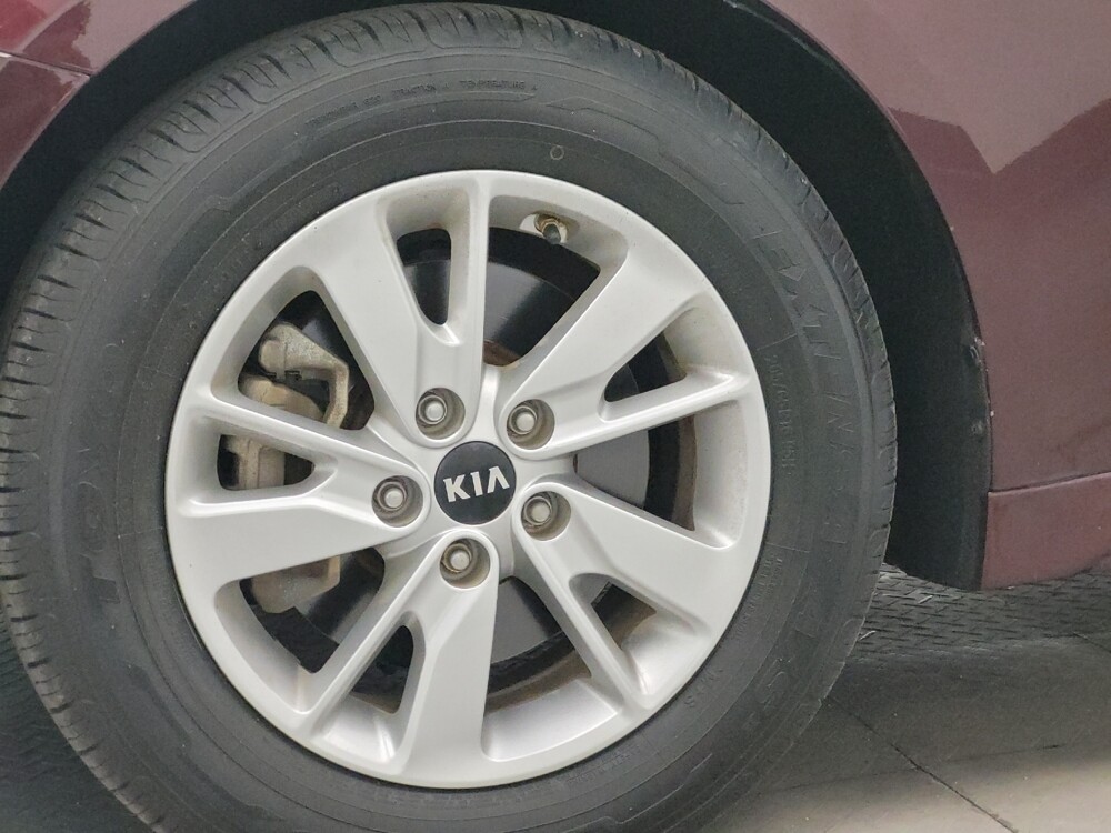 2018 Kia Optima in Memphis, TN 38115 - 18139138 31