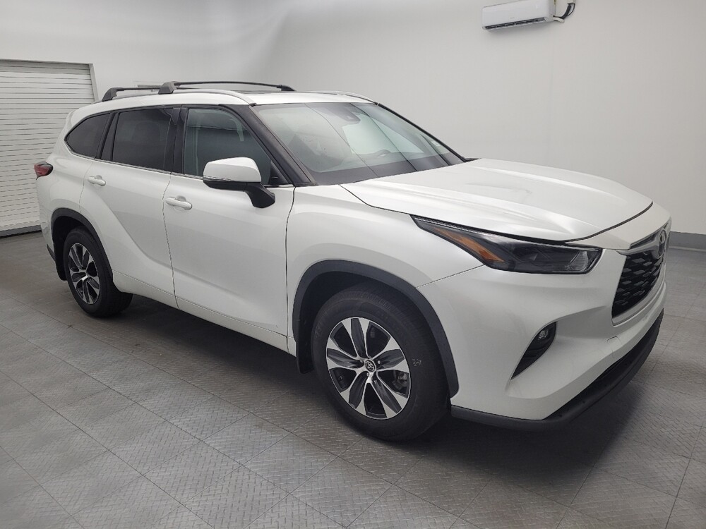 2022 Toyota Highlander in Lexington, KY 40509 - 18139151 11