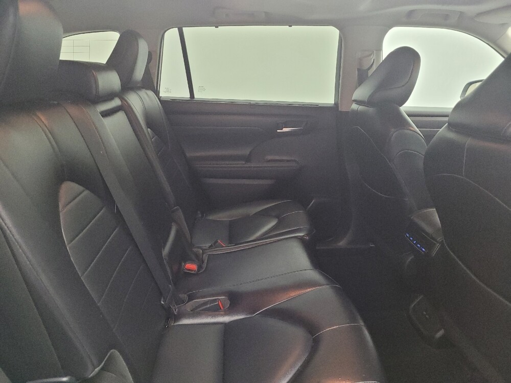 2022 Toyota Highlander in Lexington, KY 40509 - 18139151 19