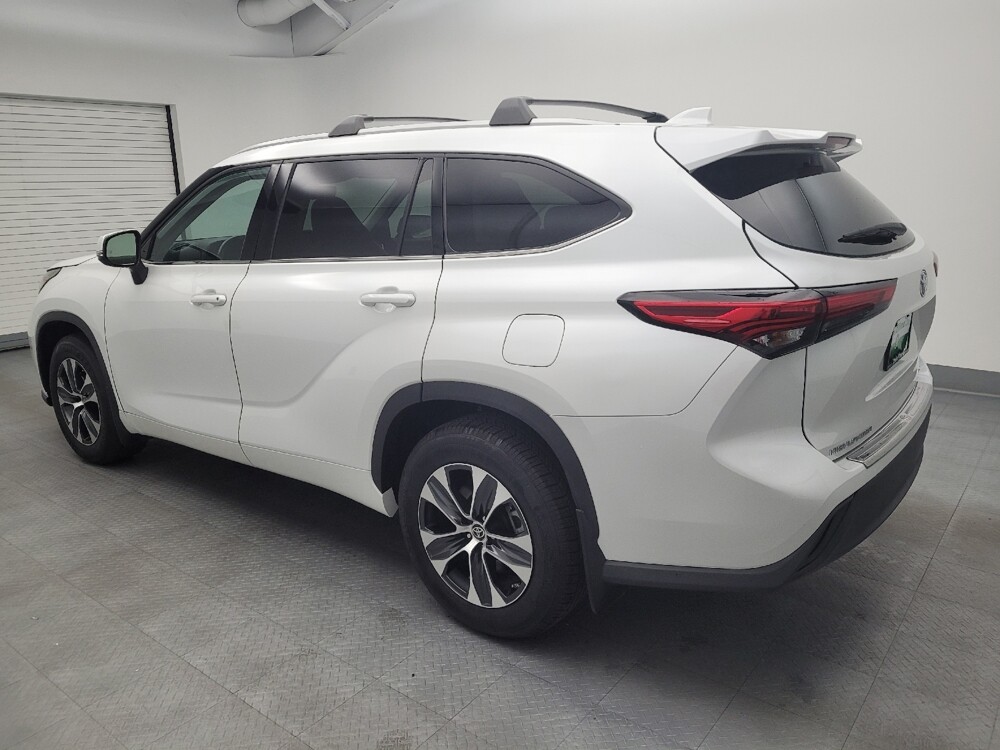 2022 Toyota Highlander in Lexington, KY 40509 - 18139151 3