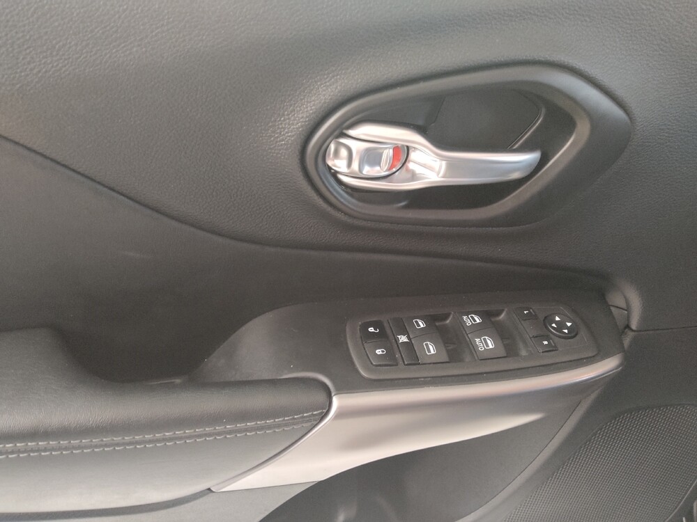 2022 Jeep Cherokee in Gladstone, MO 64118 - 18139162 27