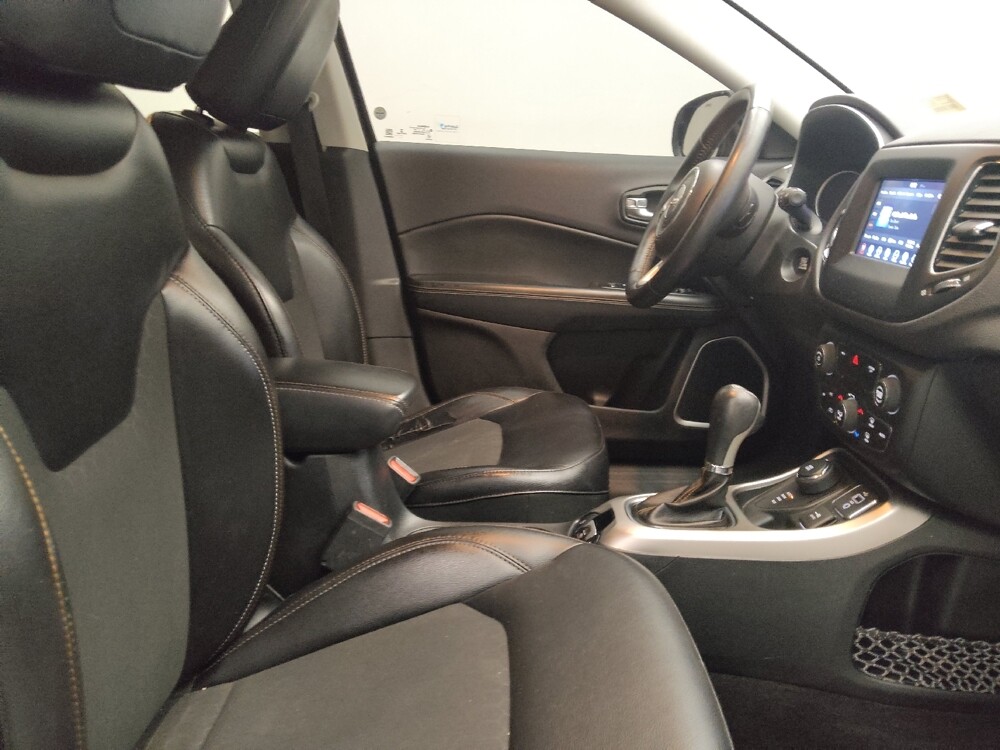 2018 Jeep Compass in Lombard, IL 60148 - 18139171 21