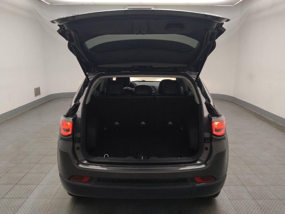 2018 Jeep Compass in Lombard, IL 60148 - 18139171 29