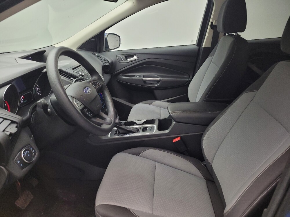 2017 Ford Escape in Maple Heights, OH 44137 - 18139176 17