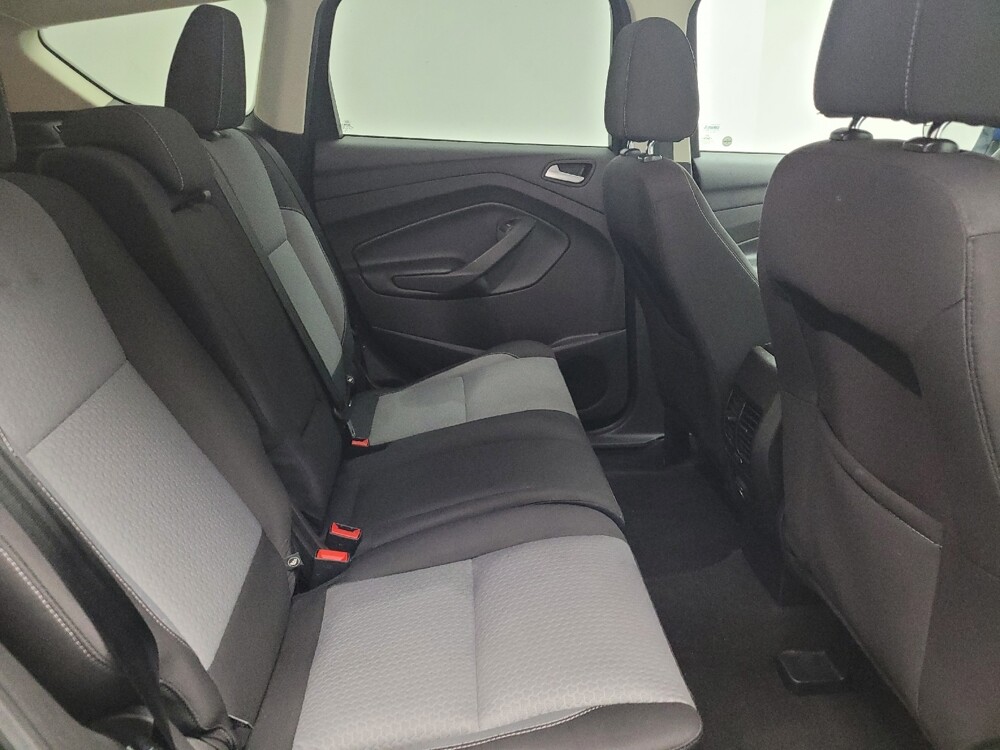 2017 Ford Escape in Maple Heights, OH 44137 - 18139176 19