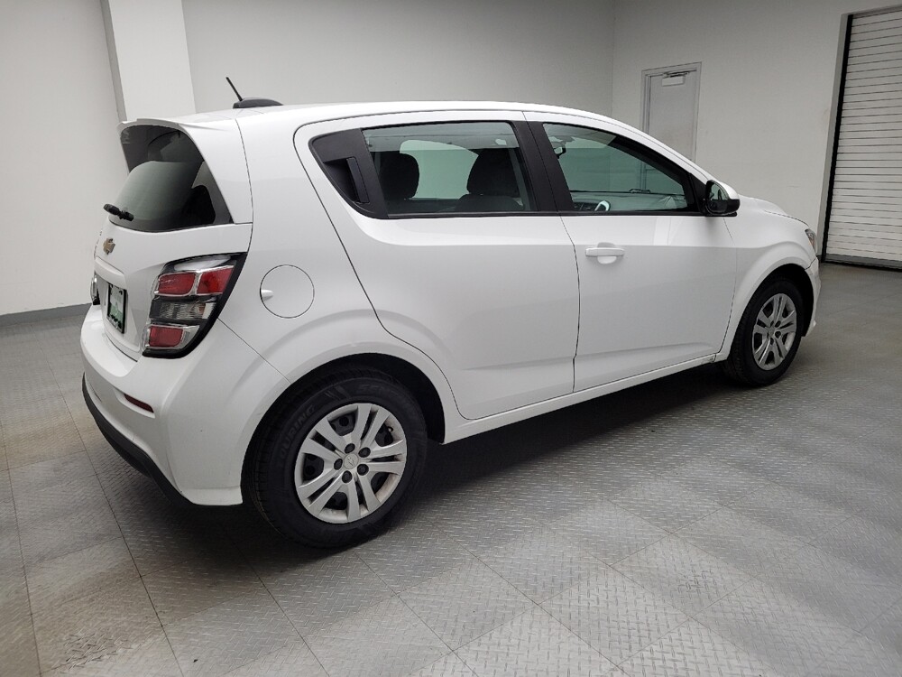 2019 Chevrolet Sonic in Maple Heights, OH 44137 - 18139177 10