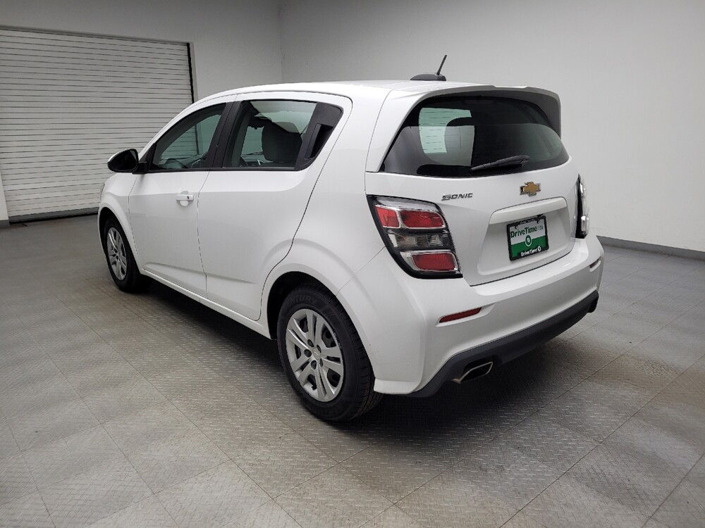 2019 Chevrolet Sonic in Maple Heights, OH 44137 - 18139177 5