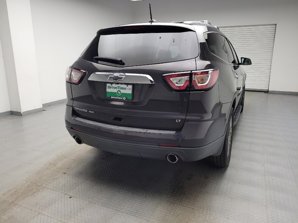2017 Chevrolet Traverse in Maple Heights, OH 44137 - 18139179 7