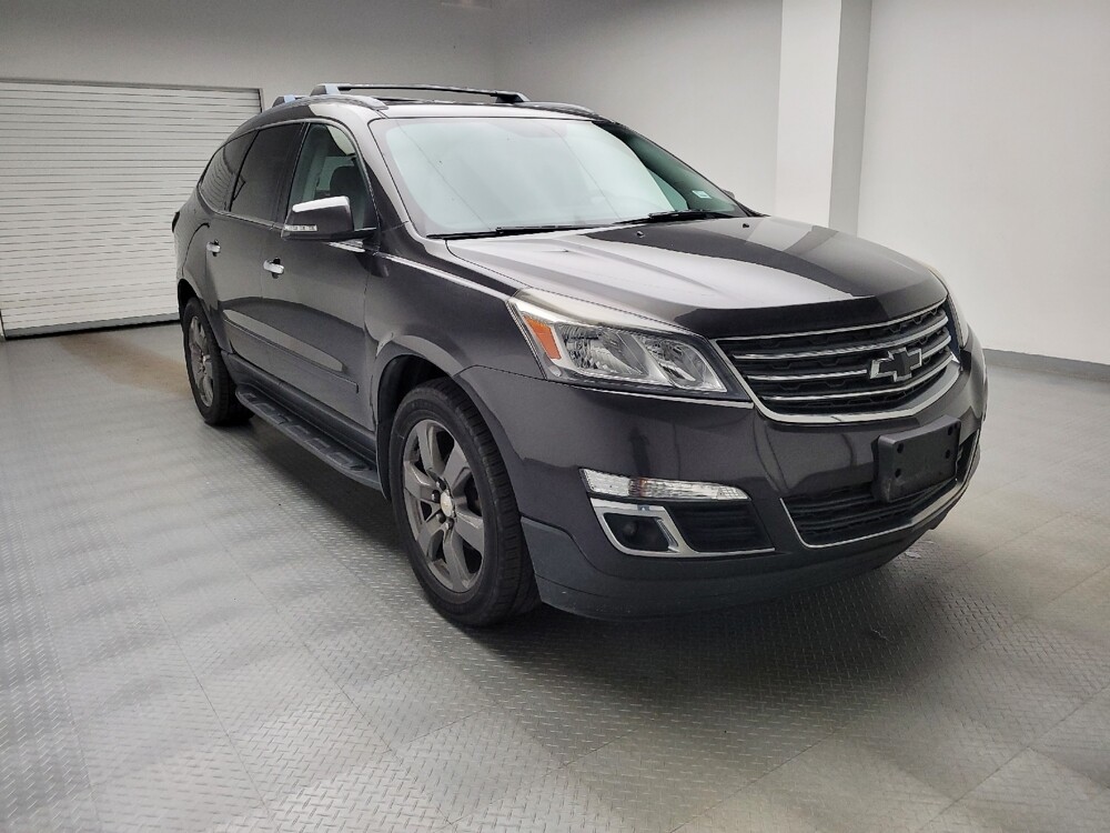 2017 Chevrolet Traverse in Maple Heights, OH 44137 - 18139179 13