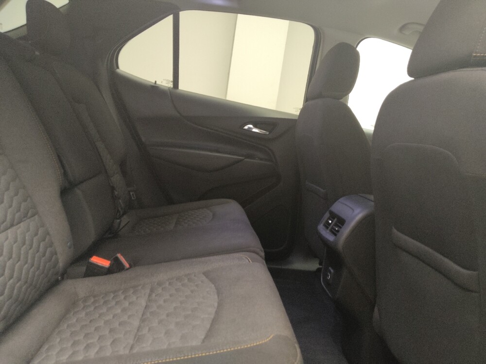 2019 Chevrolet Equinox in Maple Heights, OH 44137 - 18139180 19