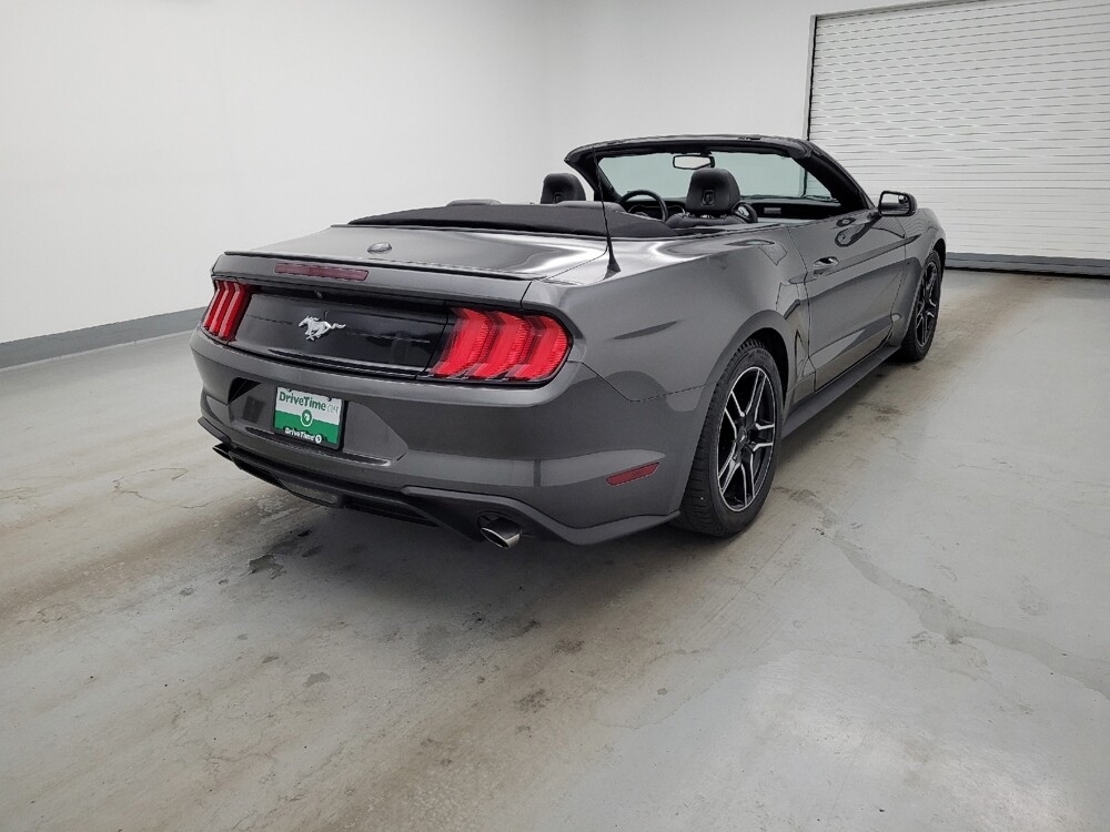 2018 Ford Mustang in Columbus, OH 43228 - 18139183 9