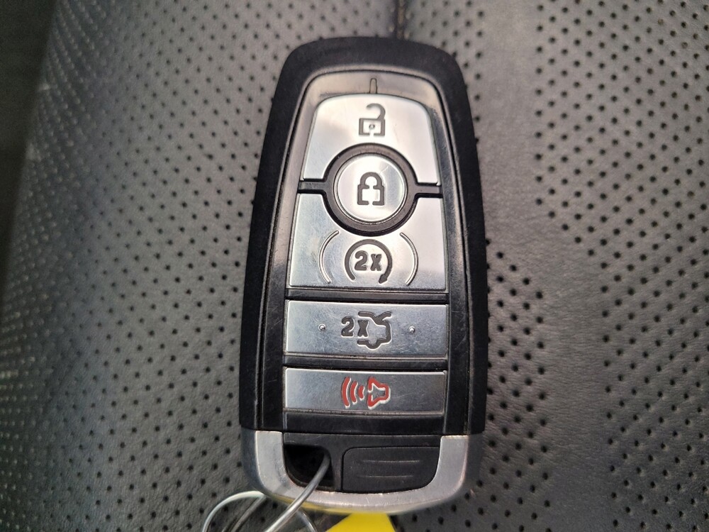 2018 Ford Mustang in Columbus, OH 43228 - 18139183 32