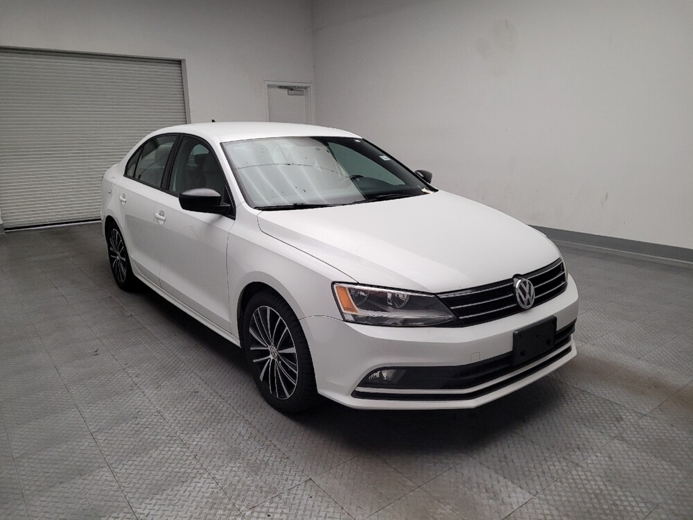 2016 Volkswagen Jetta in Fresno, CA 93726 - 18139185 13