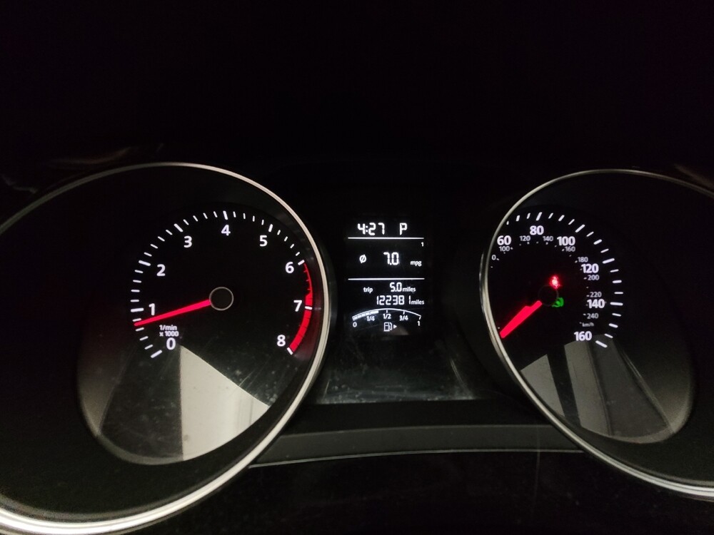 2016 Volkswagen Jetta in Fresno, CA 93726 - 18139185 23
