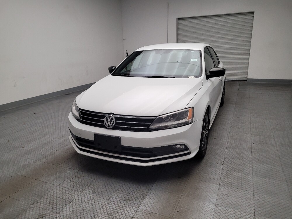 2016 Volkswagen Jetta in Fresno, CA 93726 - 18139185 15