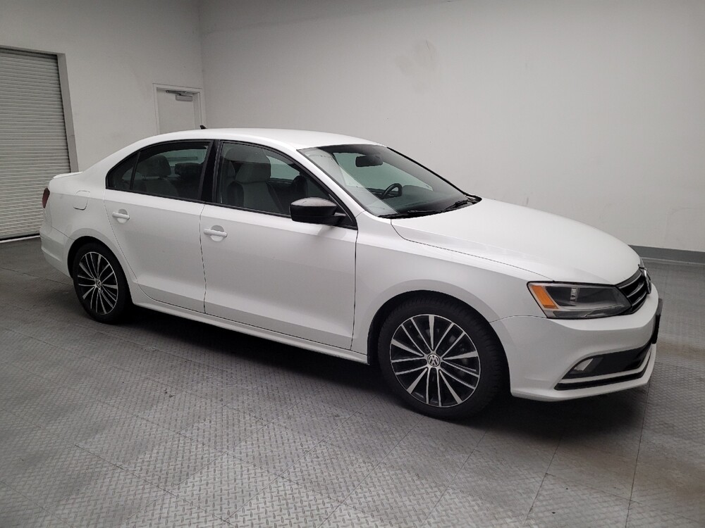 2016 Volkswagen Jetta in Fresno, CA 93726 - 18139185 11