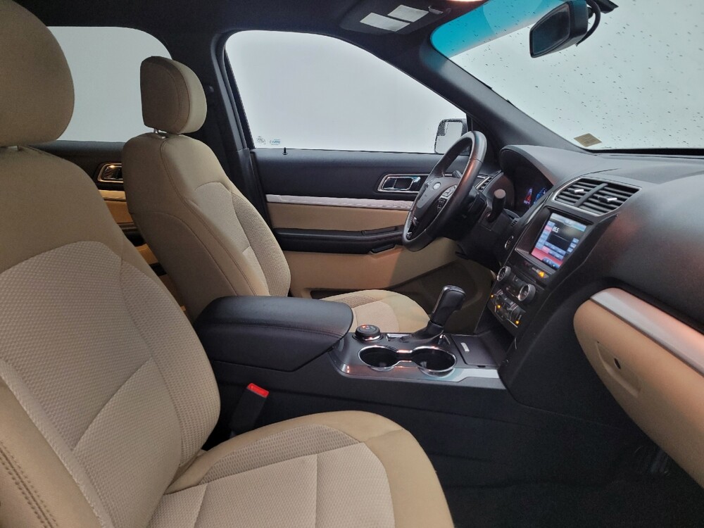 2016 Ford Explorer in Columbus, OH 43228 - 18139189 21