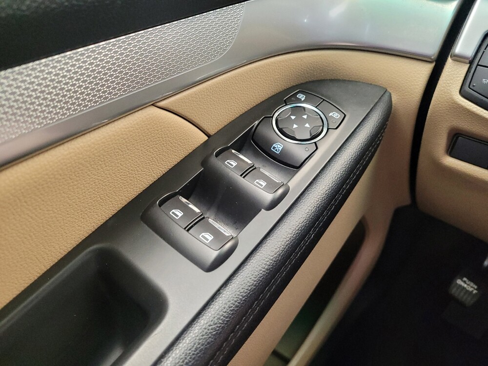 2016 Ford Explorer in Columbus, OH 43228 - 18139189 27