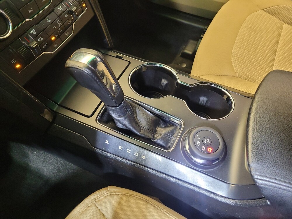 2016 Ford Explorer in Columbus, OH 43228 - 18139189 26