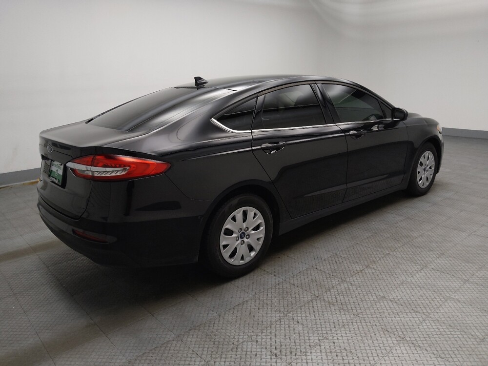 2020 Ford Fusion in Lombard, IL 60148 - 18139191 10