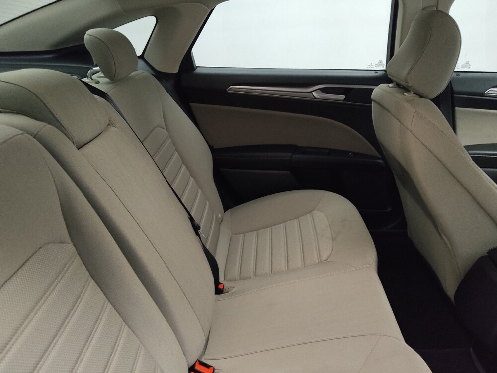 2020 Ford Fusion in Lombard, IL 60148 - 18139191 19